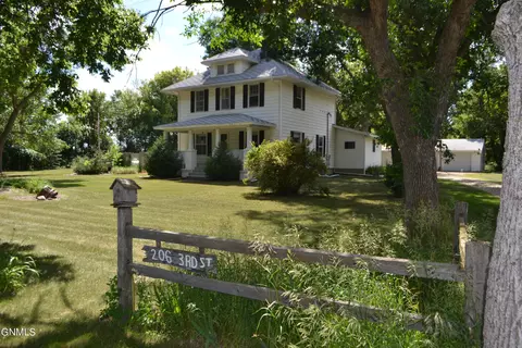 206 3rd St SE, Moffit, ND 58560 photo 1