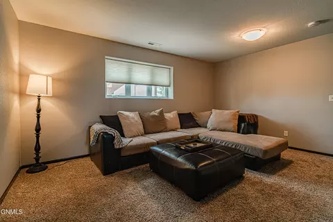 1737 Calgary Loop, Bismarck, ND 58503 photo 58