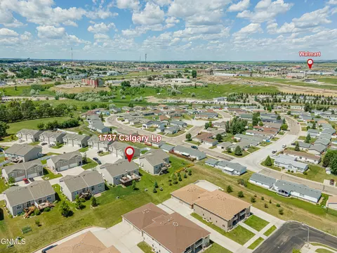 1737 Calgary Loop, Bismarck, ND 58503 photo 65