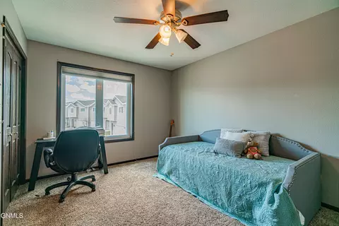 1737 Calgary Loop, Bismarck, ND 58503 photo 43