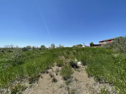 4825 Southview St, Williston, ND 58801 photo 1