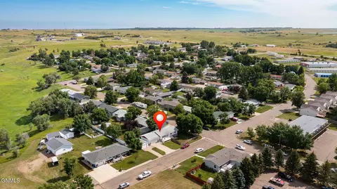 606 Cypress Dr, Beulah, ND 58523 photo 36