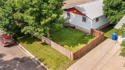 606 Cypress Dr, Beulah, ND 58523 photo 29