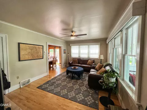 323 Custer Park St, Bismarck, ND 58501 photo 6