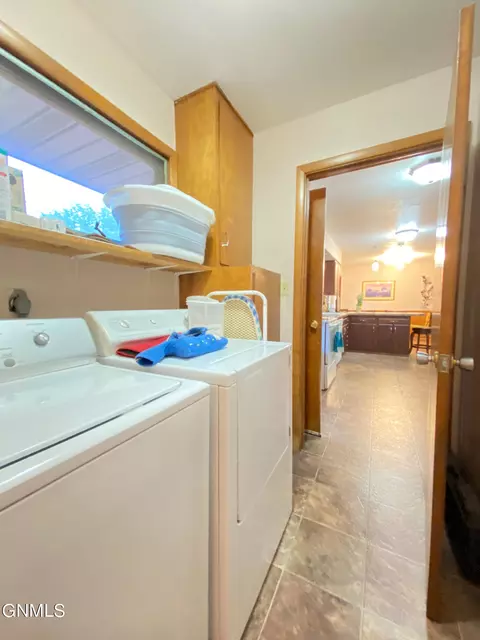 1808 Boulevard Ave E, Bismarck, ND 58501 photo 29