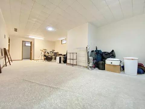 1808 Boulevard Ave E, Bismarck, ND 58501 photo 33