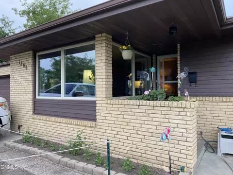 1808 Boulevard Ave E, Bismarck, ND 58501 photo 9