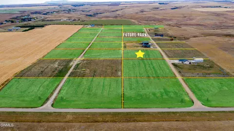 665 Harmony Lp, Hazen, ND 58545