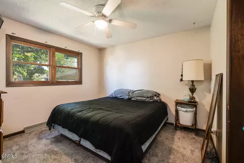 602 Denver Ave, Bismarck, ND 58504 photo 11