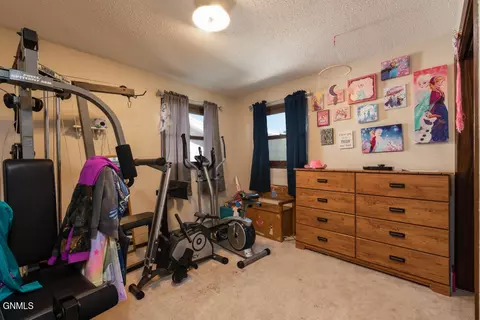 602 Denver Ave, Bismarck, ND 58504 photo 9