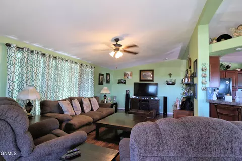 5613 Lukenbill Ave, Williston, ND 58801 photo 16