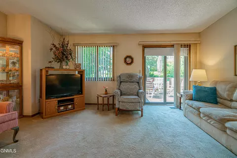 409 Brandon Dr, Bismarck, ND 58503 photo 49