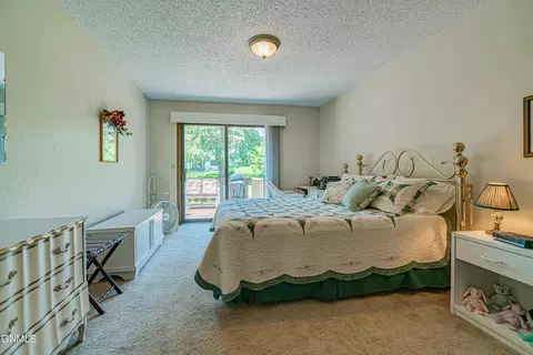 409 Brandon Dr, Bismarck, ND 58503 photo 8
