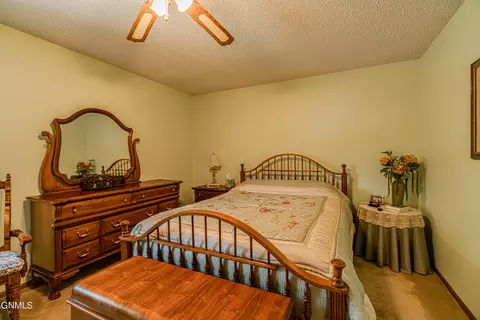409 Brandon Dr, Bismarck, ND 58503 photo 36