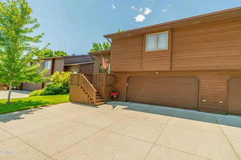 409 Brandon Dr, Bismarck, ND 58503 photo 24