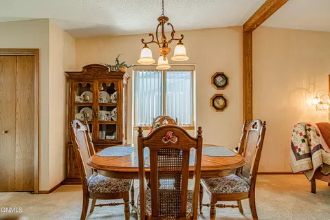 409 Brandon Dr, Bismarck, ND 58503 photo 48