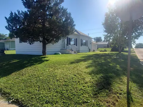 11 3rd Street Sw St SW, Bowman, ND 58623 photo 12