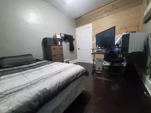 11 3rd Street Sw St SW, Bowman, ND 58623 photo 7