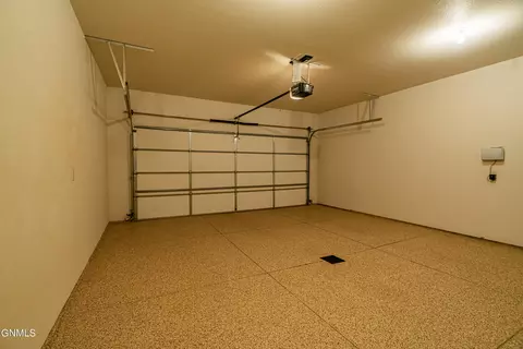 3431 Thunderbird Ln, Bismarck, ND 58503 photo 73