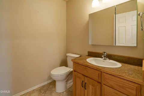 3431 Thunderbird Ln, Bismarck, ND 58503 photo 26