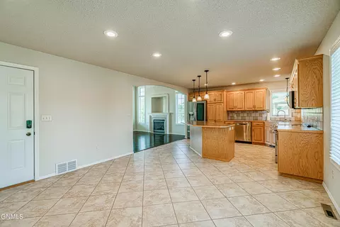 3431 Thunderbird Ln, Bismarck, ND 58503 photo 23