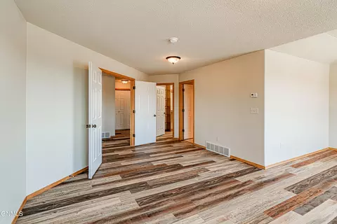 3431 Thunderbird Ln, Bismarck, ND 58503 photo 38