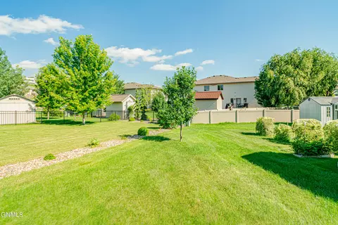 3431 Thunderbird Ln, Bismarck, ND 58503 photo 76