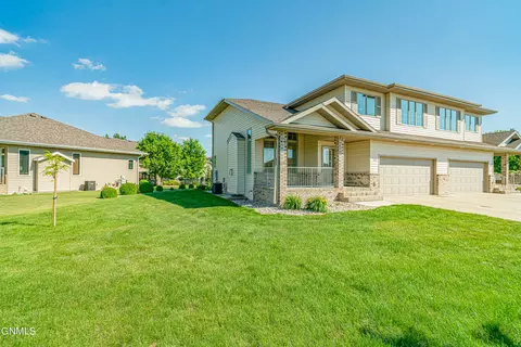 3431 Thunderbird Ln, Bismarck, ND 58503 photo 82