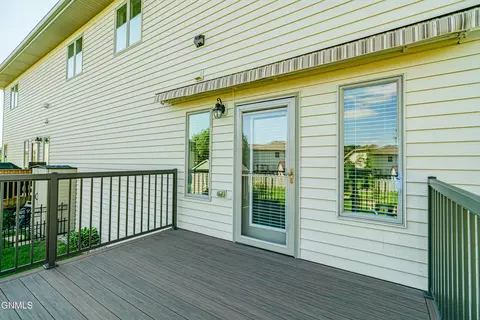 3431 Thunderbird Ln, Bismarck, ND 58503 photo 78