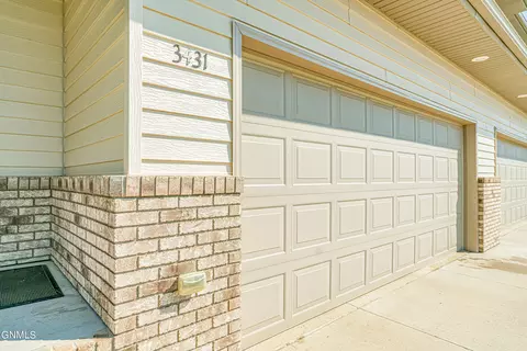 3431 Thunderbird Ln, Bismarck, ND 58503 photo 83