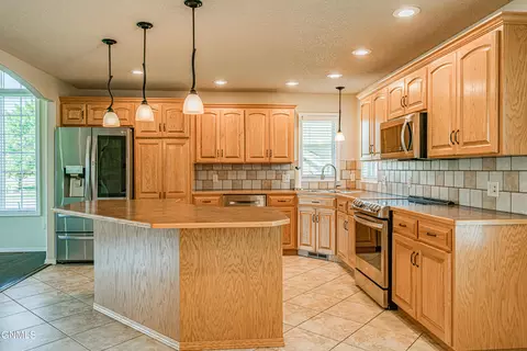 3431 Thunderbird Ln, Bismarck, ND 58503 photo 12