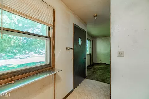 717 16th St S, Bismarck, ND 58504 photo 7