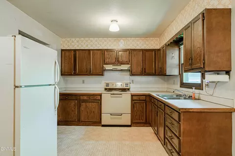 717 16th St S, Bismarck, ND 58504 photo 10