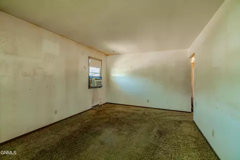 717 16th St S, Bismarck, ND 58504 photo 5