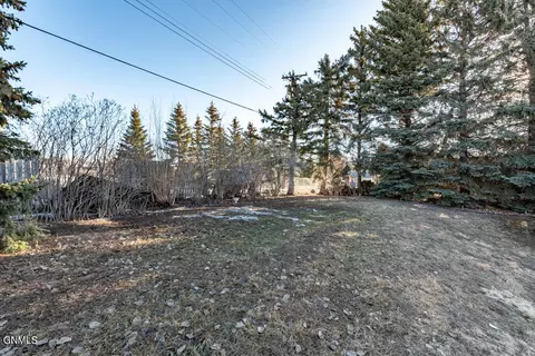 604 Turnpike Ave E, Bismarck, ND 58501 photo 26