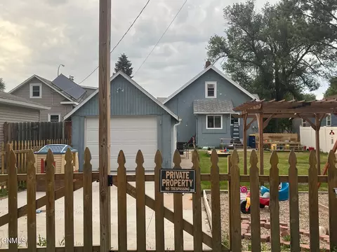 616 3rd St SE, Jamestown, ND 58401 photo 13