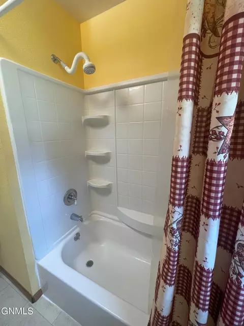 401 3rd St SW, Steele, ND 58482 photo 20