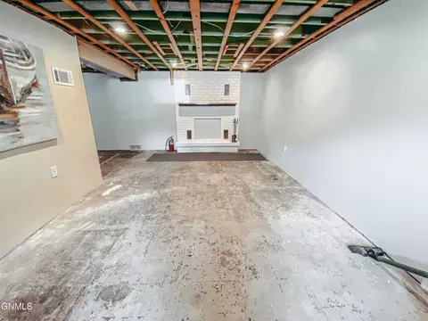 701 1st Ave E, Williston, ND 58801 photo 56