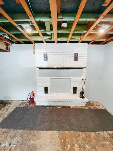 701 1st Ave E, Williston, ND 58801 photo 54