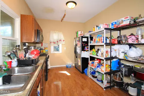 610 E Central Ave, Minot, ND 58701 photo 11