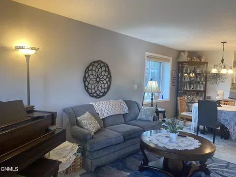 433 Brandon Dr, Bismarck, ND 58503 photo 16