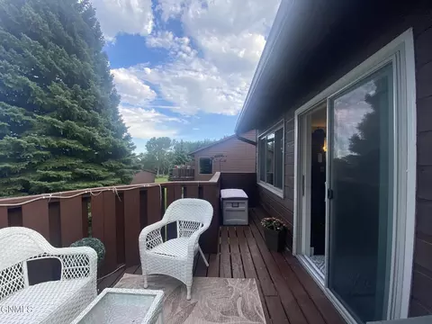 433 Brandon Dr, Bismarck, ND 58503 photo 23