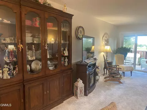 433 Brandon Dr, Bismarck, ND 58503 photo 13