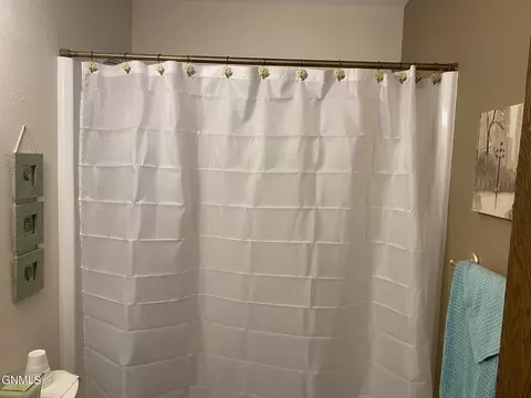 433 Brandon Dr, Bismarck, ND 58503 photo 51