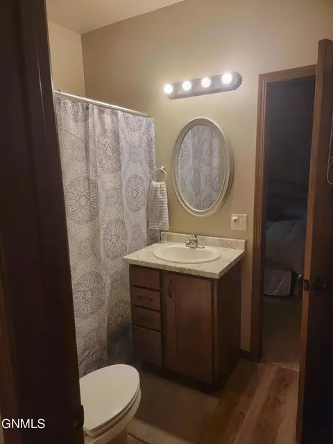 401 3 Ave NE, Mandan, ND 58554 photo 14