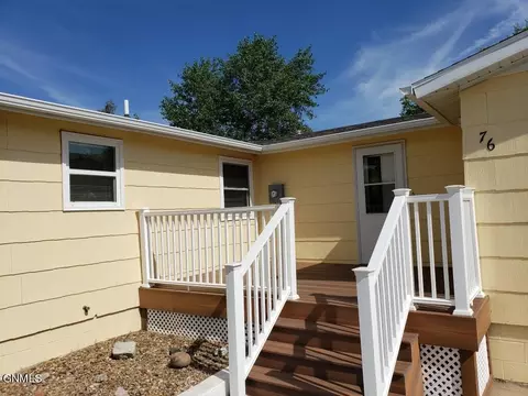 76 1st St NE, Killdeer, ND 58640 photo 3