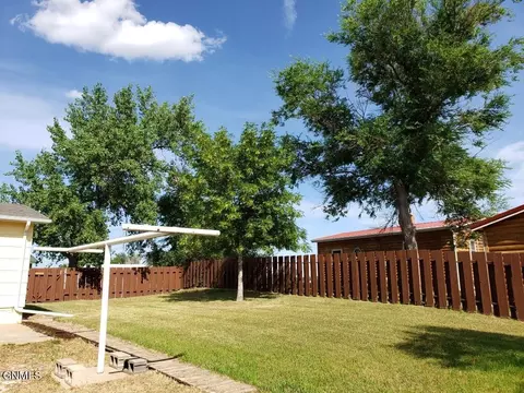 76 1st St NE, Killdeer, ND 58640 photo 36