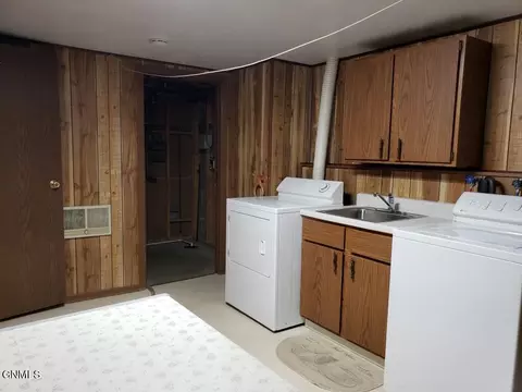76 1st St NE, Killdeer, ND 58640 photo 22