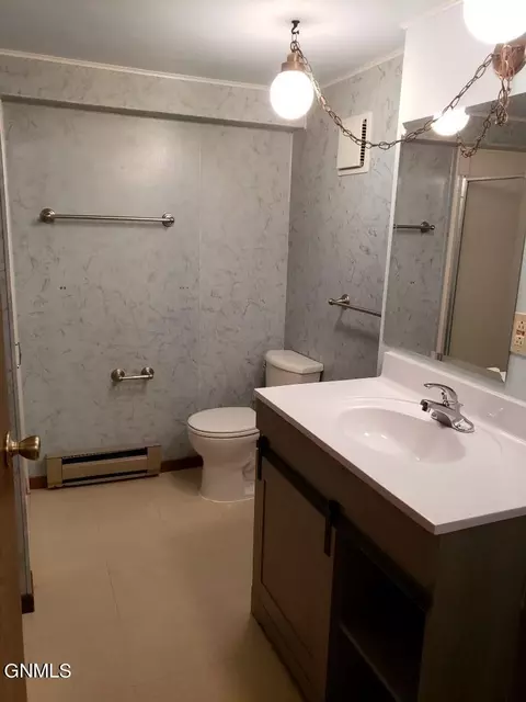 76 1st St NE, Killdeer, ND 58640 photo 24