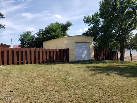 76 1st St NE, Killdeer, ND 58640 photo 32